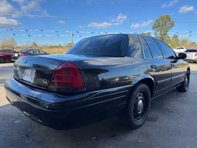 2010 Ford Crown Victoria, $4995. Photo 5
