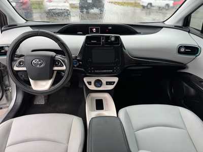 2016 Toyota Prius, $8989. Photo 10