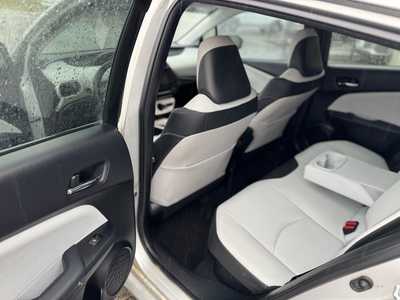 2016 Toyota Prius, $8989. Photo 8