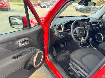 2015 Jeep Renegade, $5990. Photo 9