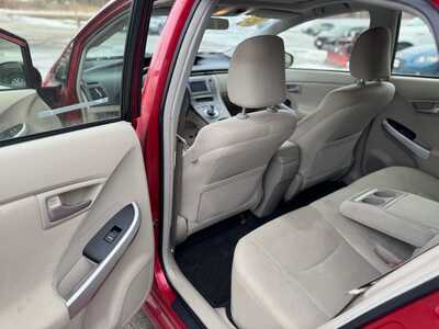 2013 Toyota Prius, $5750. Photo 10