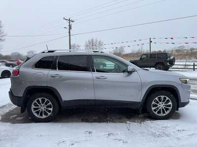 2019 Jeep Cherokee, $8967. Photo 4