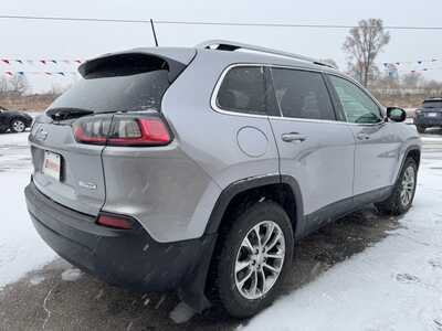 2019 Jeep Cherokee, $8967. Photo 5
