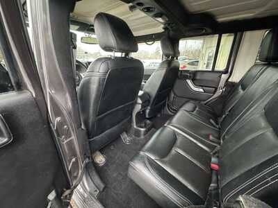 2014 Jeep Wrangler Unlimited, $11500. Photo 10