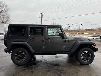2014 Jeep Wrangler Unlimited, $11500. Photo 4