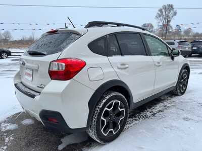 2015 Subaru XV Crosstrek, $7957. Photo 5