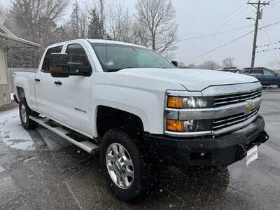 2015 Chevrolet 2500 Crew Cab, $10500. Photo 3