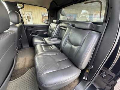 2003 Chevrolet Avalanche, $9995. Photo 12