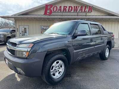 2003 Chevrolet Avalanche, $9995. Photo 1
