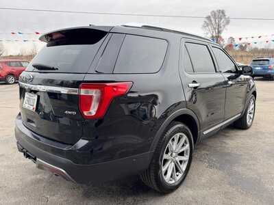 2017 Ford Explorer, $10989. Photo 5