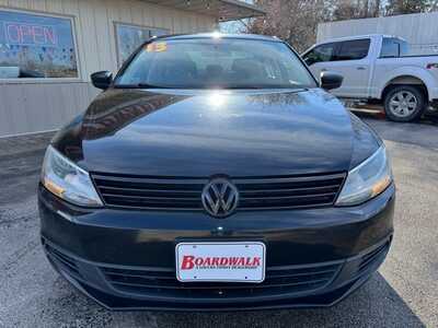 2013 Volkswagen Jetta, $4685. Photo 2
