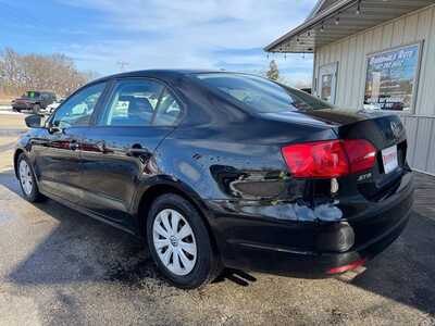 2013 Volkswagen Jetta, $4685. Photo 7