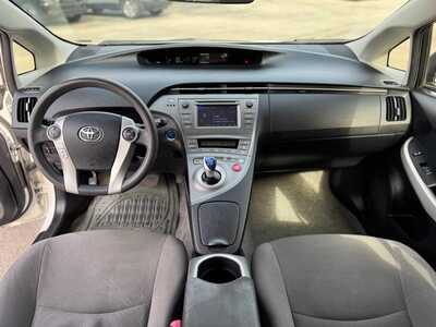 2013 Toyota Prius, $7459. Photo 11