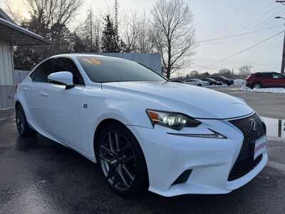 2015 Lexus IS Series, $9987. Photo 3