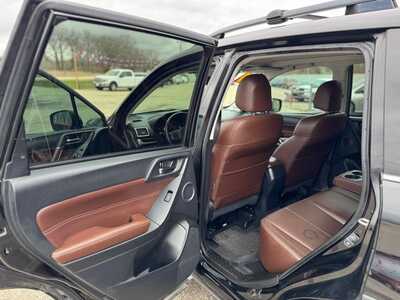 2017 Subaru Forester, $10987. Photo 10