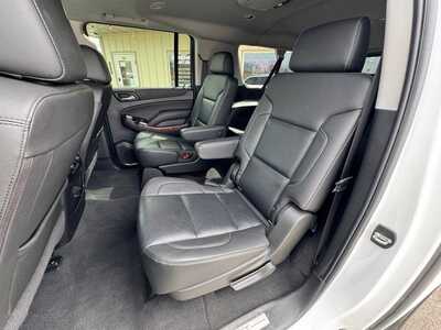 2020 Chevrolet Suburban, $17995. Photo 11