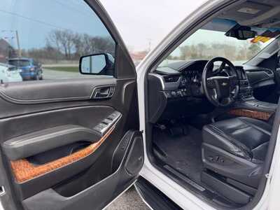 2020 Chevrolet Suburban, $17995. Photo 9
