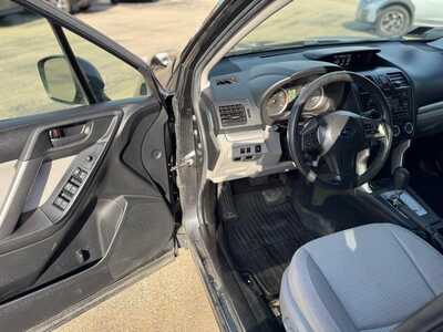 2015 Subaru Forester, $6995. Photo 9