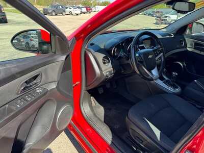 2014 Chevrolet Cruze, $5972. Photo 9