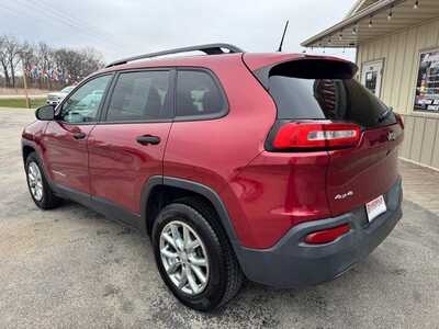 2017 Jeep Cherokee, $7880. Photo 7