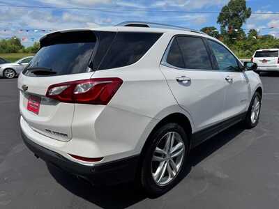 2019 Chevrolet Equinox, $11489. Photo 5