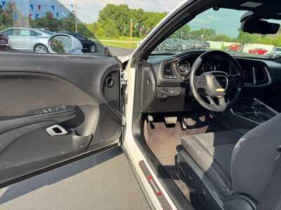 2016 Dodge Challenger, $12987. Photo 9