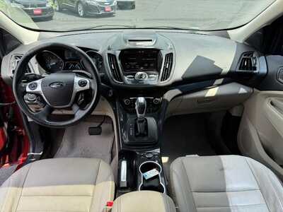 2014 Ford Escape, $6587. Photo 11