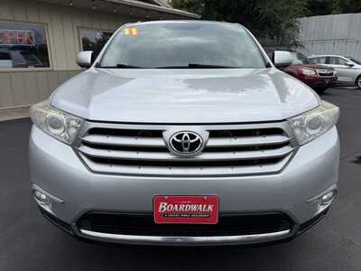 2011 Toyota Highlander, $8995. Photo 2
