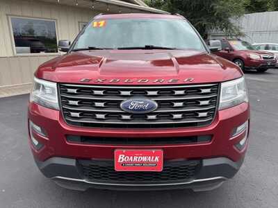 2017 Ford Explorer, $10995. Photo 2