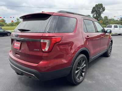 2017 Ford Explorer, $10995. Photo 5