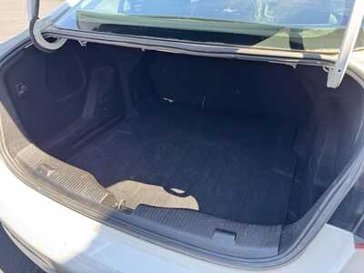2018 Chevrolet Cruze, $7987. Photo 12