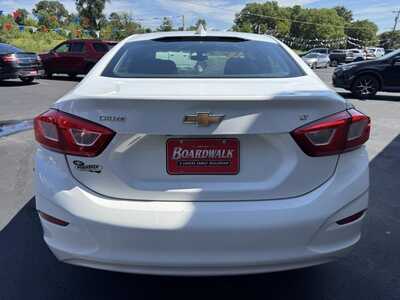 2018 Chevrolet Cruze, $7987. Photo 6