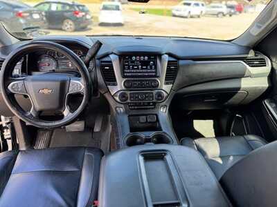 2019 Chevrolet Suburban, $8995. Photo 11