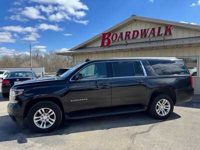 2019 Chevrolet Suburban, $8995. Photo 8