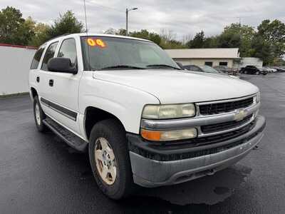 2004 Chevrolet Tahoe, $5995. Photo 1