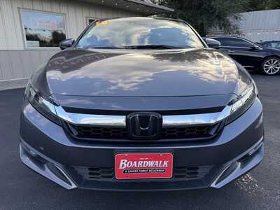 2018 Honda Clarity, $11479. Photo 2