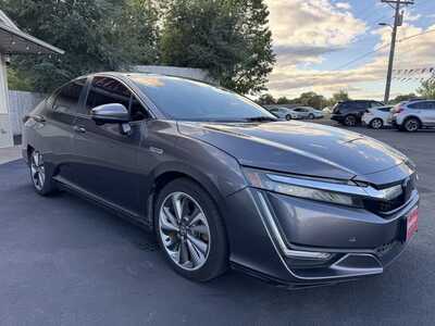2018 Honda Clarity, $11479. Photo 3