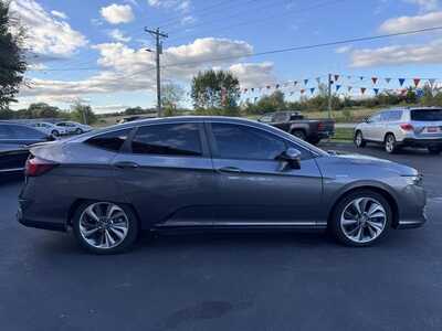 2018 Honda Clarity, $11479. Photo 4