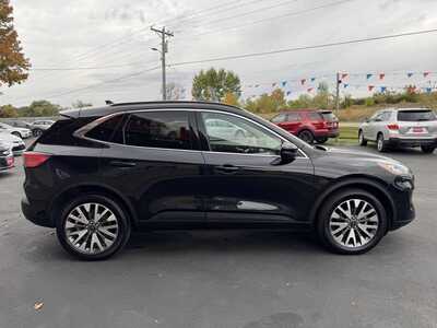 2020 Ford Escape, $11659. Photo 4