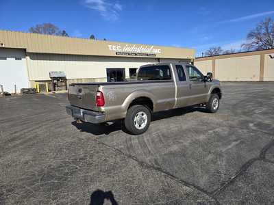 2011 Ford F250 Ext Cab, $8000. Photo 3