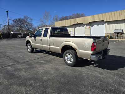 2011 Ford F250 Ext Cab, $8000. Photo 6