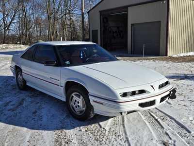 1992 Pontiac Grand Prix, $7000.. Photo 2