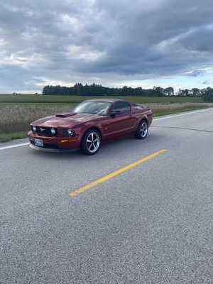 2006 Ford Mustang, $12000. Photo 1