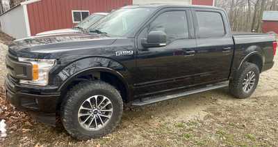 2018 Ford F150 Crew Cab, $31000. Photo 2