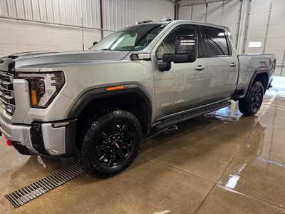 2025 GMC 2500 Crew Cab, $68900.00. Photo 3
