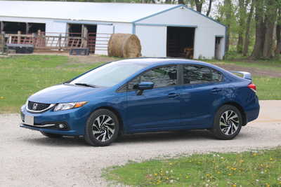 2014 Honda Civic, $7500. Photo 2