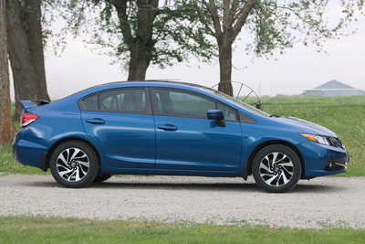 2014 Honda Civic, $7500. Photo 4