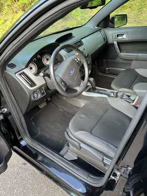 2008 Ford Focus, $3450. Photo 6