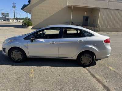 2013 Ford Fiesta, $5400. Photo 6