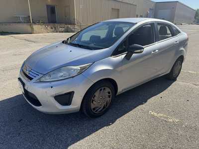 2013 Ford Fiesta, $5400. Photo 7